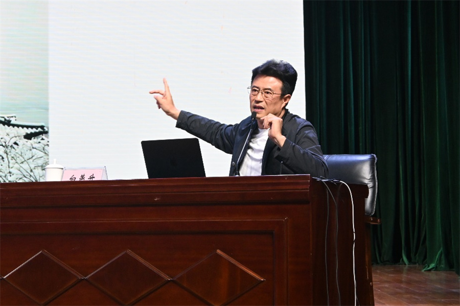 白燕升教授做客我校“铸魂·领航”大...