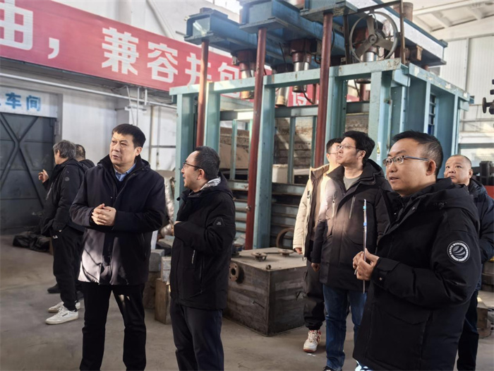 校领导带队开展校园安全专项检查